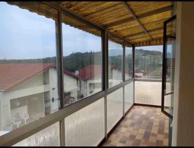 4 BEDROOM TOWNHOUSE FOR SALE IN HIBBERDENE